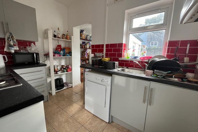 5-bed terraced on 24, Llandough Street, Cardiff, £2,750/mo