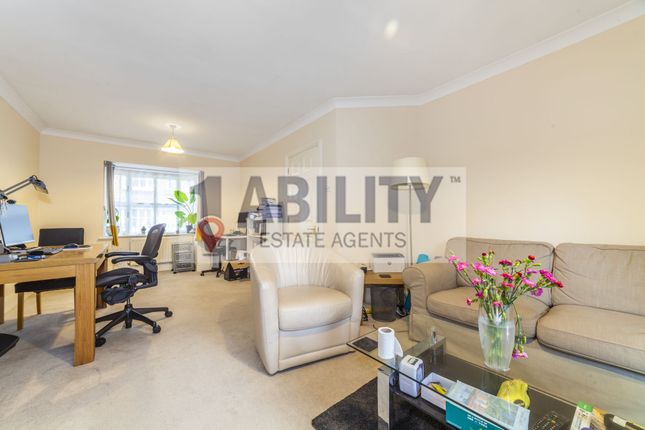 3a Cottesloe Mews, Waterloo, London photo 3