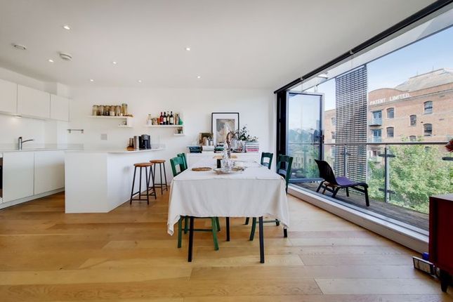 Flat for sale in Aegean Court, Seven Sea Gardens, Bow, London