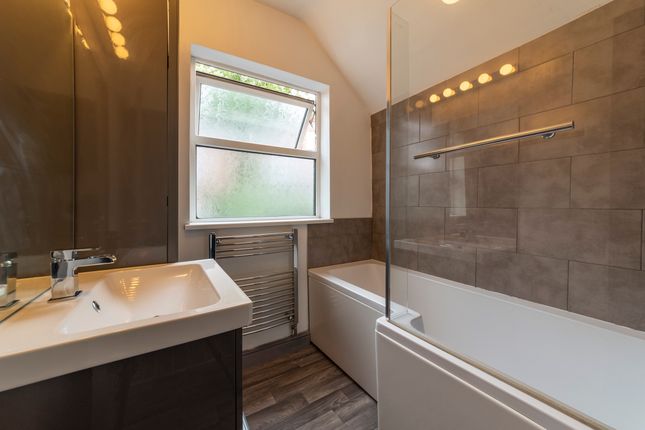 Room 5, 17, Gloucester Avenue, Nottingham photo 4