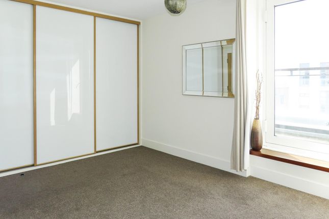 43 Dovercourt House, Ferry Court, CARDIFF photo 5