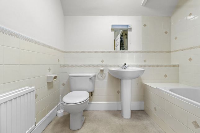 15 Greenwich House, 10-12 Chesterfield Road, Eastbourne photo 4