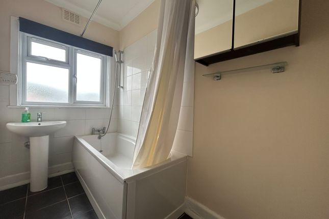 164a Alder Road, POOLE photo 4