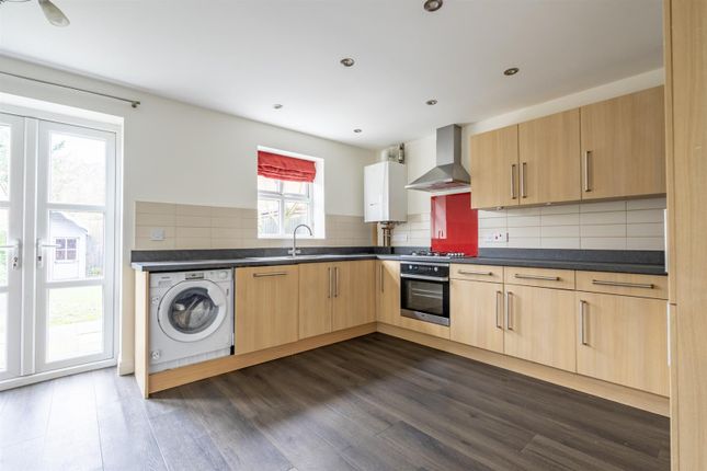 Oak House, Blacklee Close, Northfields, York photo 3