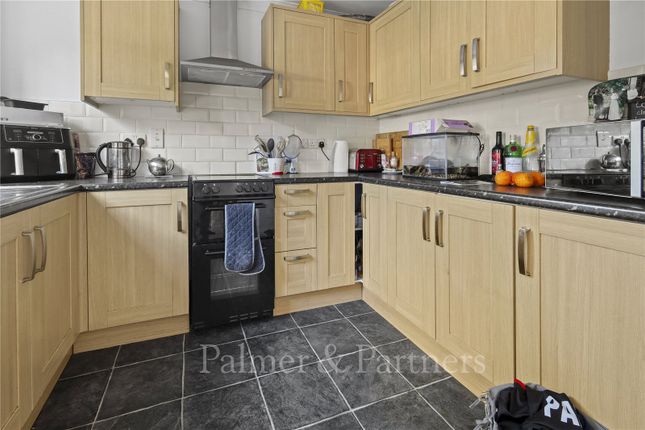 9, Briarhayes Close, Suffolk photo 3