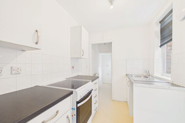 70 Ridley Gardens, Newcastle Upon Tyne photo 2