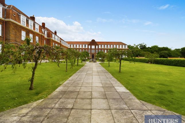 S11, Hunmanby Hall, Filey photo 4