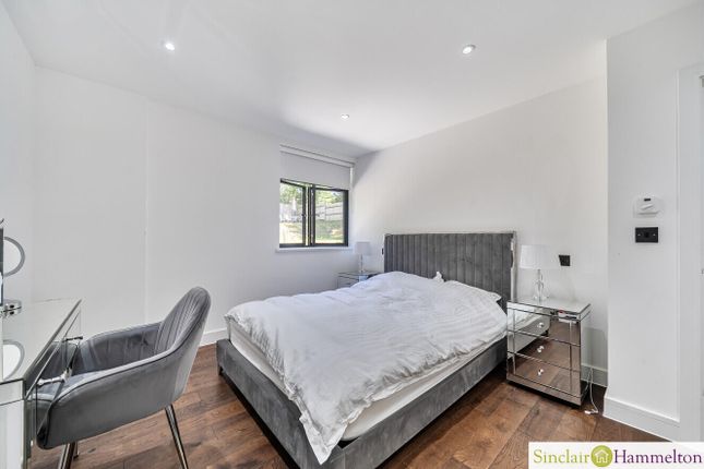 Flat 8, Oak House, 145, Hayes Lane, Bromley photo 4
