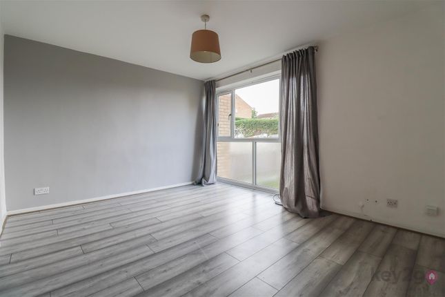 1, Meadowcroft Rise, Sheffield photo 2