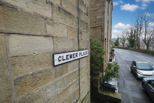 2a Clewer Place, Todmorden photo 2
