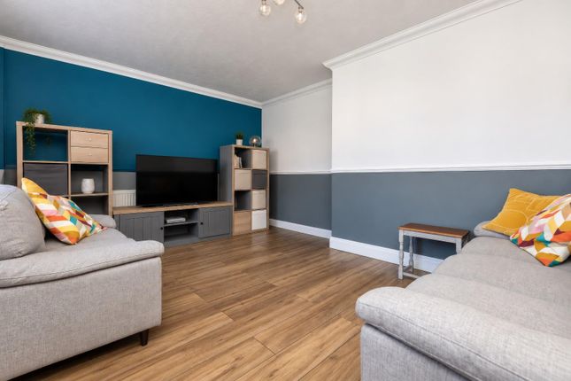19, Kitchin Road, Barnsley photo 4