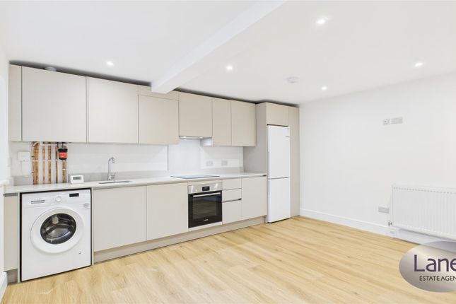 Flat 1, 108a Watling Street, Radlett photo 3