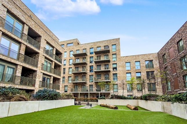 1-bed flat on 77, Galley House 1 Atlantis Avenue, Beckton, £300,000