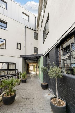 The Dye Factory, E13