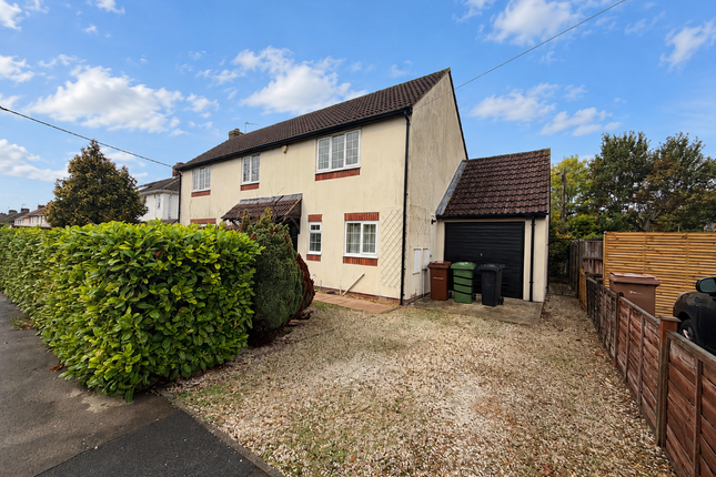 4-bed detached on Abingdon, £2,300/mo