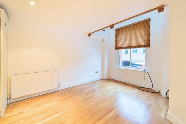 Flat 1, Templars Hall, 20 St. Leonards Road, Windsor photo 4