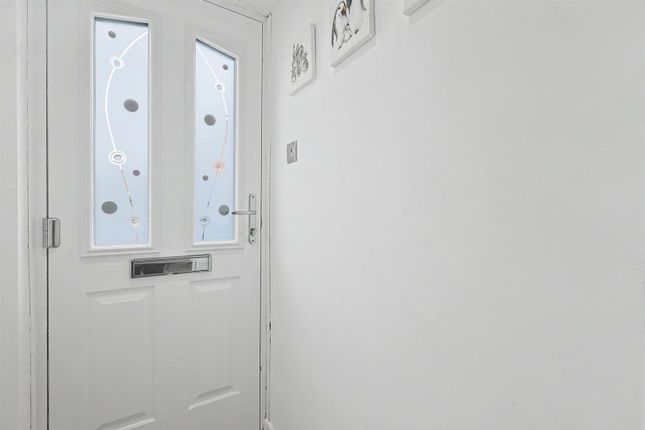 101, Barnwell Drive, Hockley photo 2