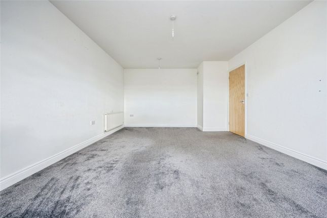 Flat 60, Magnon Court,, Lake Street, Bedfordshire photo 2