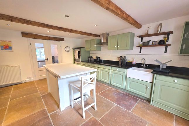 52, Moor End Road, Mellor, Stockport photo 4