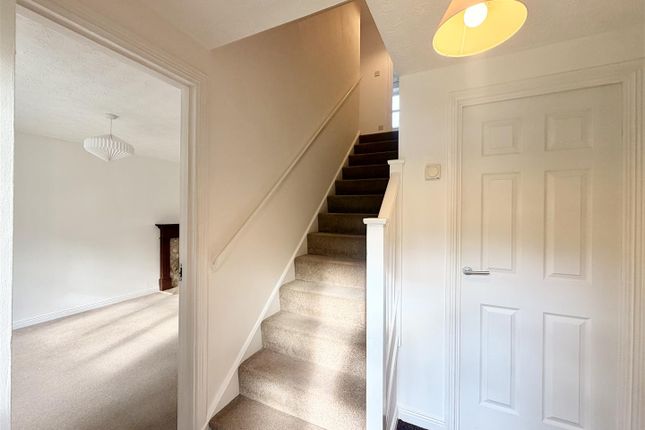 5, Windmill Close, Loughborough photo 3