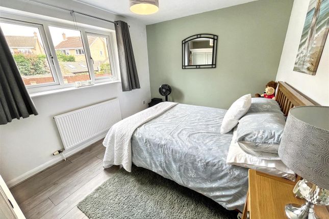 59, Blenheim Way, Peterborough photo 4