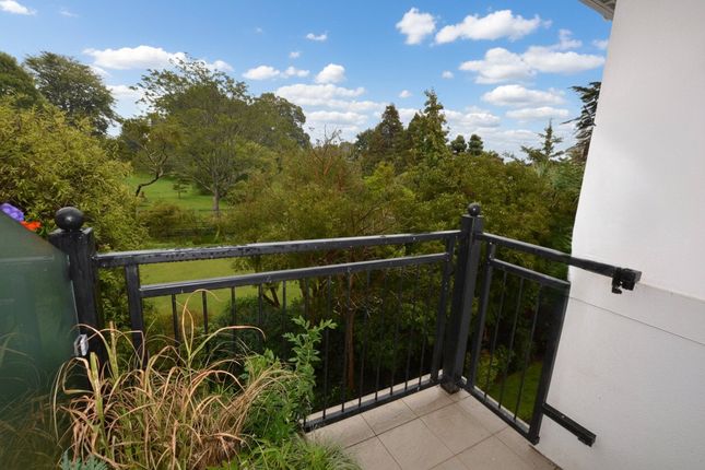 32 Stanley Court photo 3