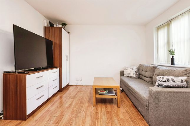 4, Keer Court, Birmingham photo 2