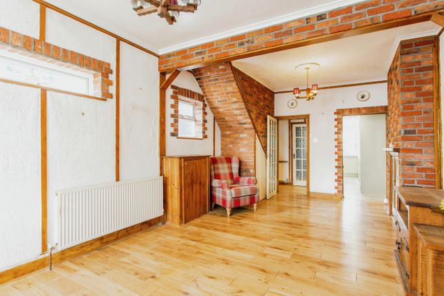 End terrace house for sale in Armitage Road, Thorpe Bay, Essex