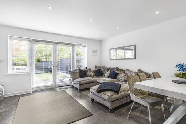 20, Clarkes Road, Hatfield photo 2