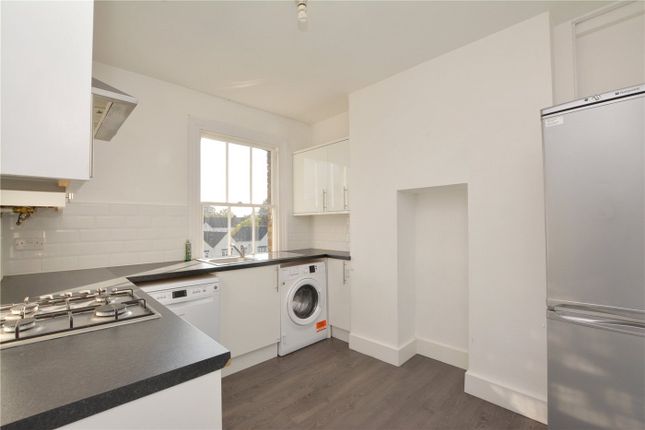 Flat to rent in Quentin Road, London