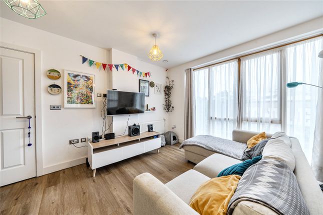 2, Fairway House, 38, Clyde Terrace, London photo 5