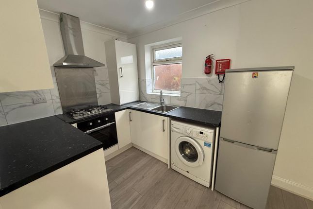 Renfrew Road, Hounslow photo 4
