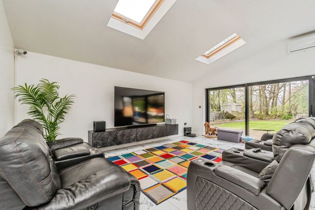 79, Oakdale Drive, Cheshire photo 3