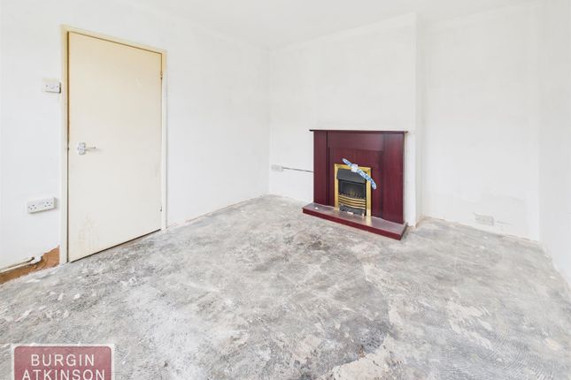6, Lowfield, Retford photo 2