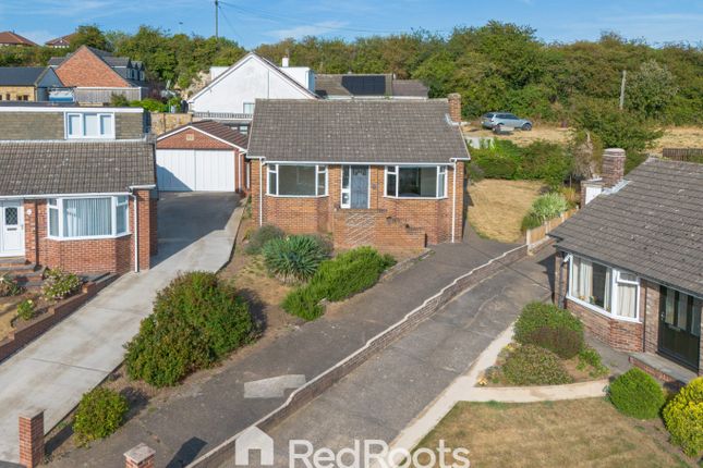8, Meadow Court, Pontefract photo 2