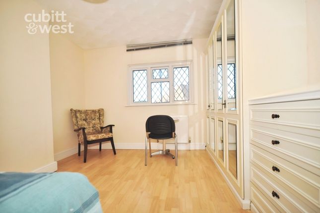 Amberley Drive, Hove photo 3
