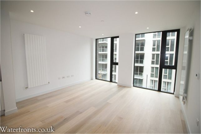 Flat for sale in Echo House, Royal Wharf, London