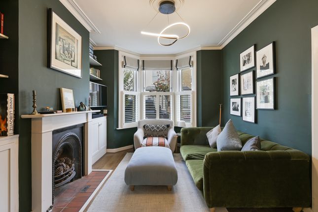 3-bed house on Disbrowe Road, London, £5,000/mo