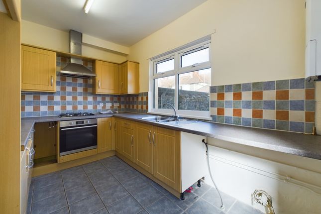 Cam03974G0-Pr0054-Still006