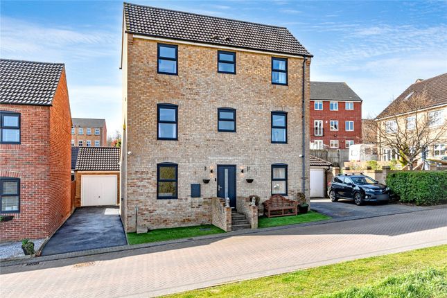 4-bed detached on 4, Beck Way, Wakefield, £375,000