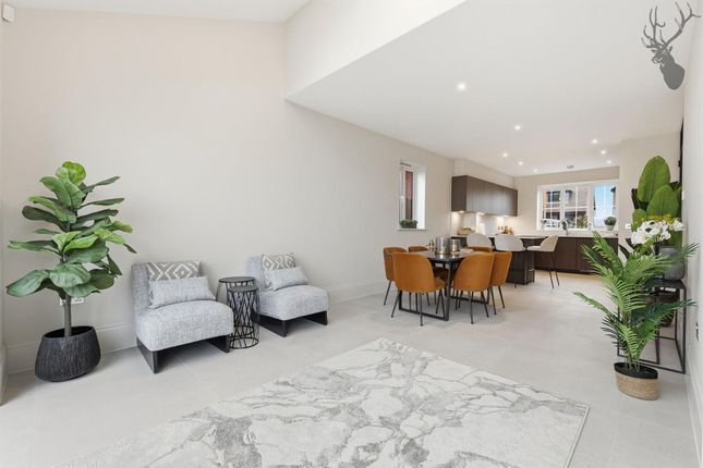 13, George Cely, Stapleford Road, Stapleford Abbotts photo 2