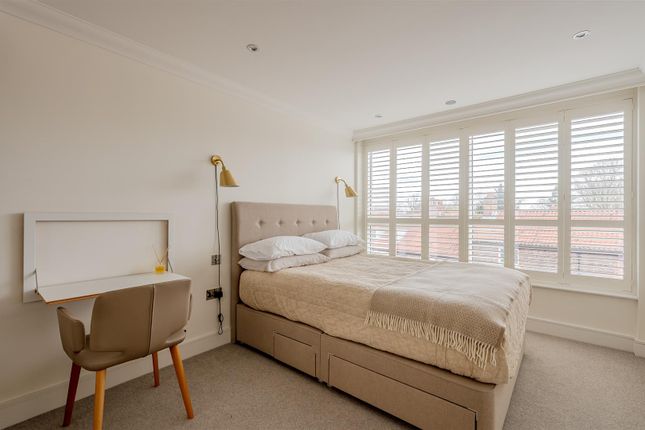 Flat for sale in St. Saviours Place, York