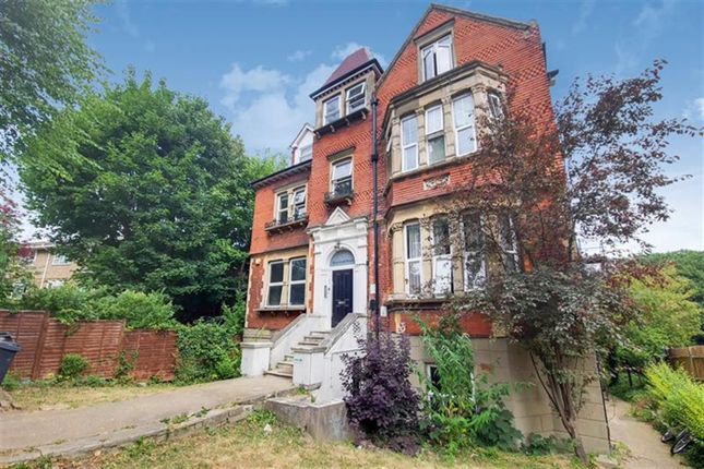 Flat for sale in Harewood Road, South Croydon