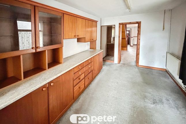 1323, SWANSEA photo 5
