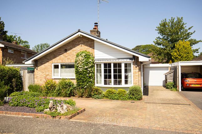 2-bed house on 1 Hazelwood Close, Crawley, £500,000