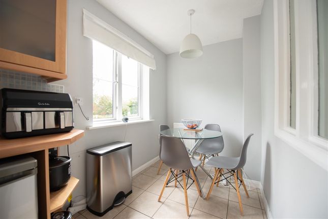 3, Cudworth Drive, Nottingham photo 5