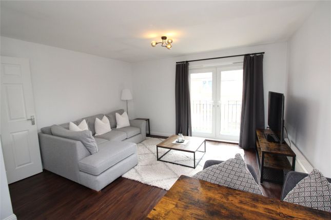 Flat to rent in Nightingale Crescent, Harold Wood