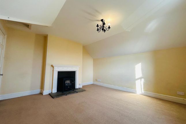 Flat 4, Sunnyside House, Lower Town, Tiverton photo 2