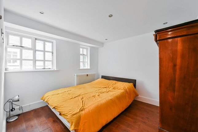 Thumbnail Property for sale in Barbon Close, Bloomsbury, London