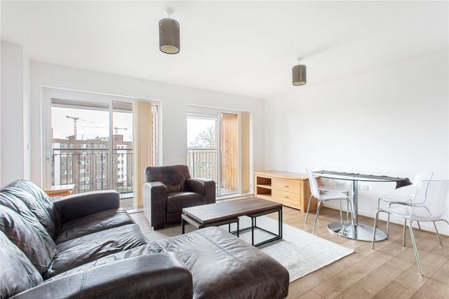 Thumbnail Flat to rent in Mullins Place, London